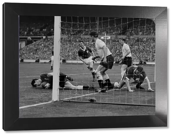 1961 FA Cup Final: Spurs 2 Leicester 0
