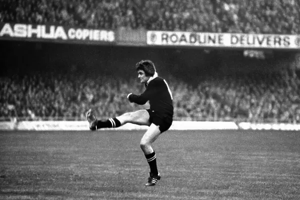 Brian McKechnie kicks the penalty that gives the All Blacks victory against Wales in 1978
