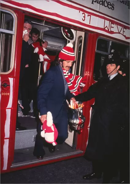 Sunderland captain Bobby Kerr gets of the open top bus with the FA Cup in 1973