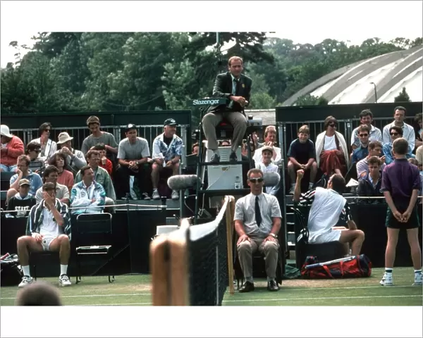 Jeff Tarango argues with the umpire at Wimbledon in 1995