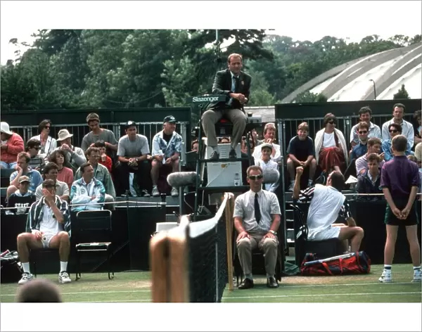 Jeff Tarango argues with the umpire at Wimbledon in 1995