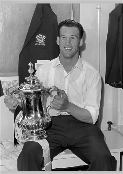 Nat Lofthouse with the FA Cup in 1958
