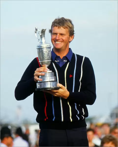 Sandy Lyle with the Claret Jug in 1985