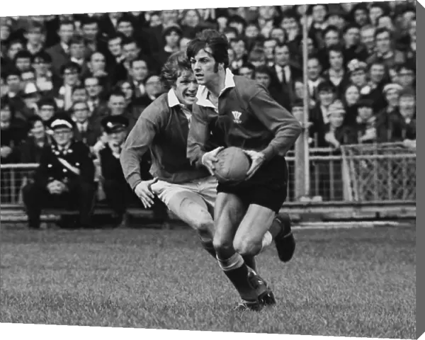 Barry John on the ball - 1971 Five Nations