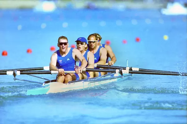 Great Britains Coxless four rowers on the way to gold at the Sydney Olympics