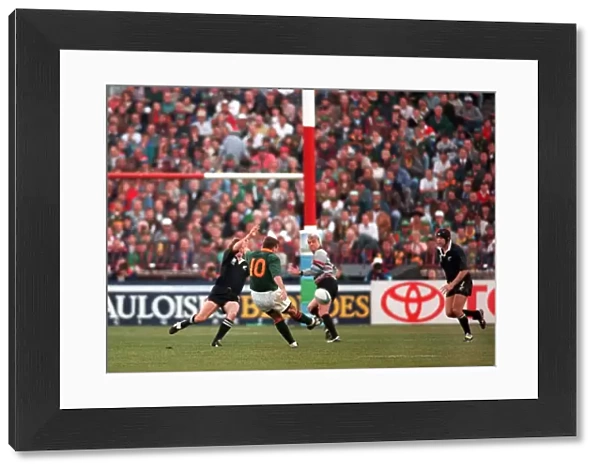 Joel Stransky kicks the winning drop-goal in the 1995 Rugby World Cup Final