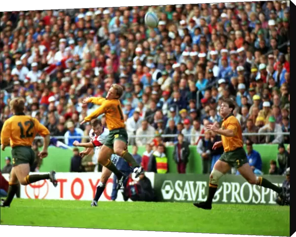 Rob Andrew kicks his game-winning drop-goal in the 1995 Rugby World Cup quarter-final