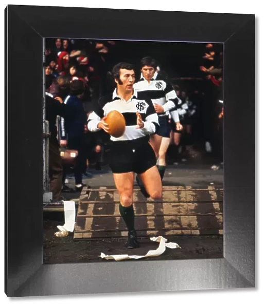 Barbarians captain John Dawes runs out for famous 1973 game against the All Blacks
