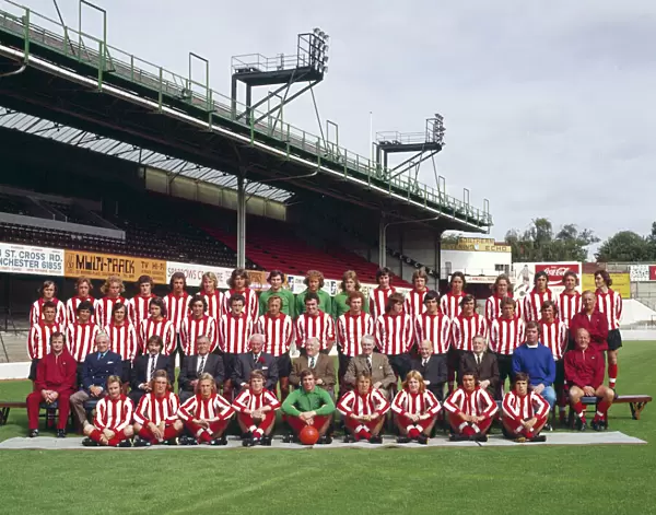 Southampton Full Squad Team Group 1973  /  74