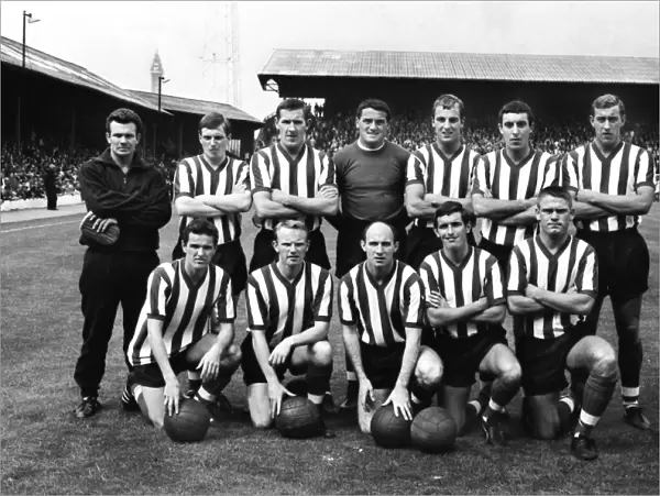 Southampton Team Group 1966  /  67