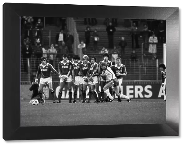 A Hamburg wall faces a Dusseldorf free-kick during the 1978  /  9 Bundesliga
