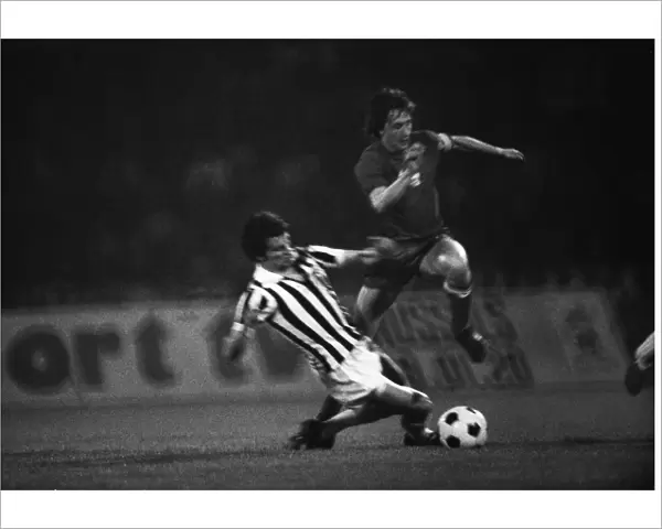 Fabio Capello slide tackles Johan Cruyff during the 1973 European Cup Final