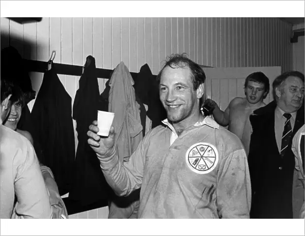 Midlands full back Dusty Hare celebrates after his team defeat the All Blacks in 1983