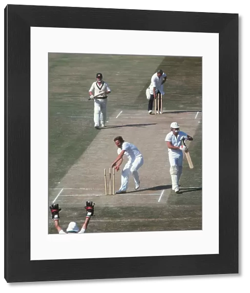 Ian Botham grabs the stumps after winning the 4th Test of the 1981 Ashes