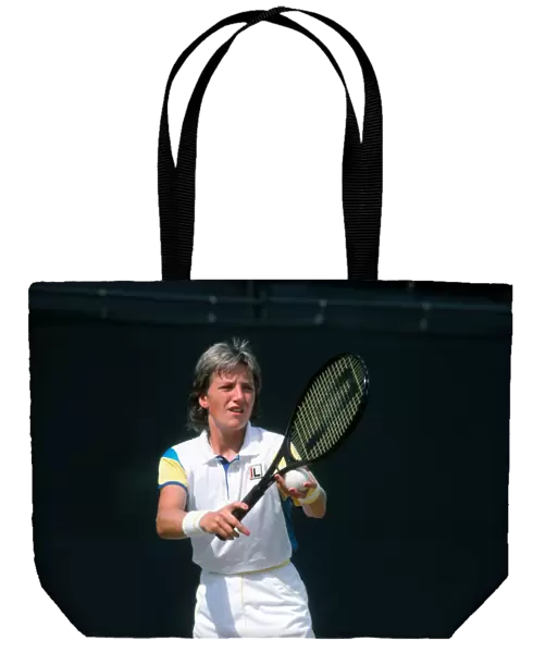 Tennis - Wimbledon Championships 1984. Anne Hobbs (GBR) prepares to serve