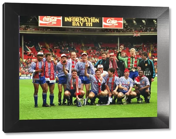 The Manchester United team celebrate winning the 1992 League Cup
