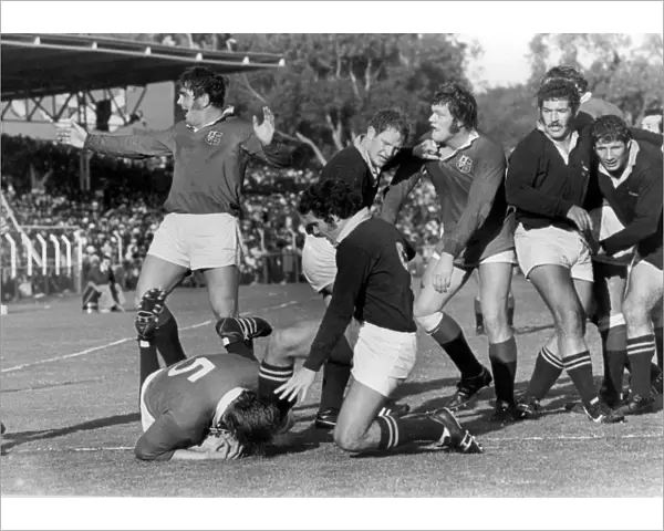 Gordon Brown scores for the Lions during the Third Test against South Africa in 1974