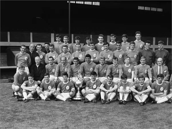 1964 Liverpool Full Squad Team Group - Division One Champions
