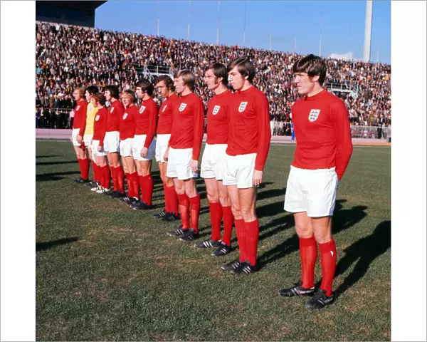 England line-up to face Greece in 1971