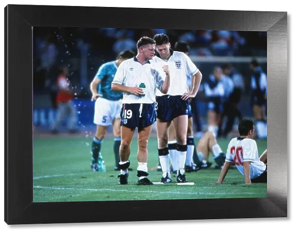 Paul Gascoigne and Chris Waddle before the penalty shoot-out against Germany at Italia 90