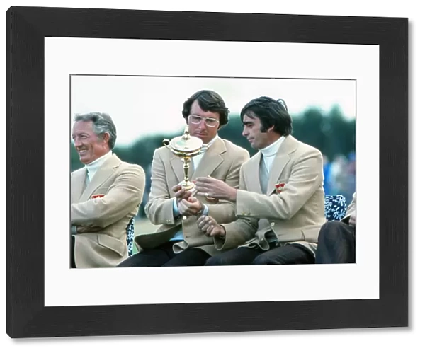 Hale Irwin and Dave Hill of the USA inspect the Ryder Cup in 1977