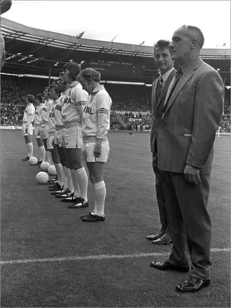 Brian Clough and Bill Shankly line-up before the 1974 Charity Shield