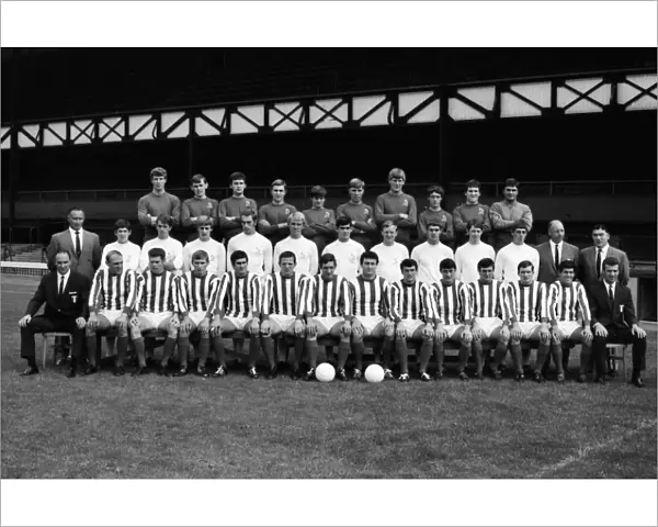 Sunderland Full Squad Team Group 1967  /  8