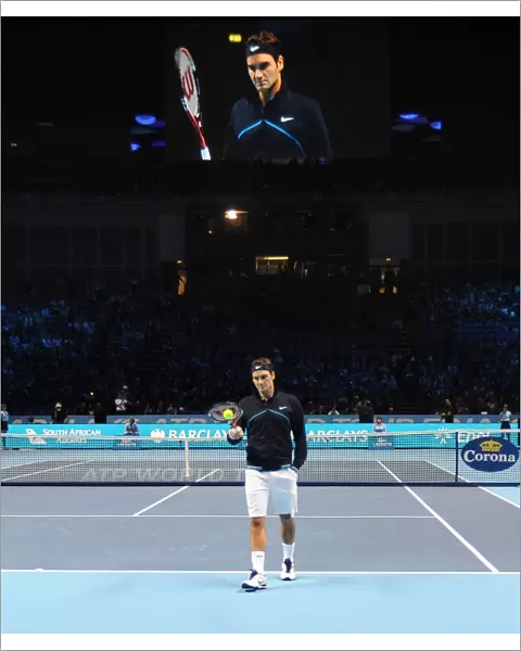 Roger Federer warms up during the ATP Tour Finals