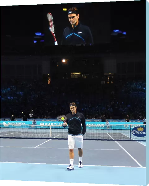 Roger Federer warms up during the ATP Tour Finals