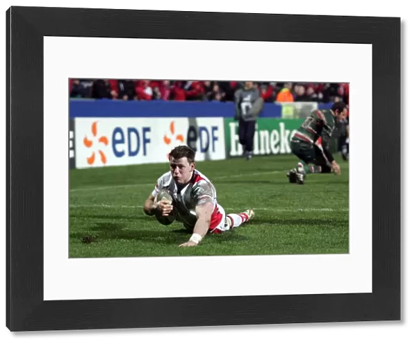 Ulsters Craig Gilroy scores against Leicester in the 2011 Heineken Cup