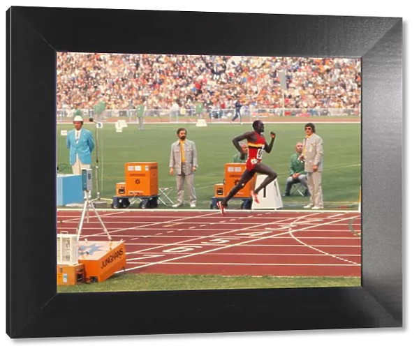 Ugandas John Akii-Bua wins the 400m hurdles gold medal at the 1972 Munich Olympics
