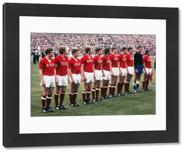 The Soviet Union team line up before the final of Euro 72