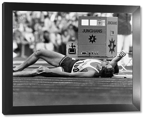 Jim Ryun falls at the 1972 Munich Olympics