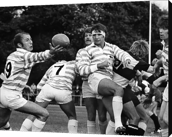 Cambridge University Past & Present take on the Barbarians in 1972