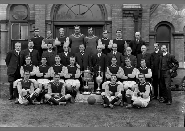Aston Villa - 1909  /  10 League Champions