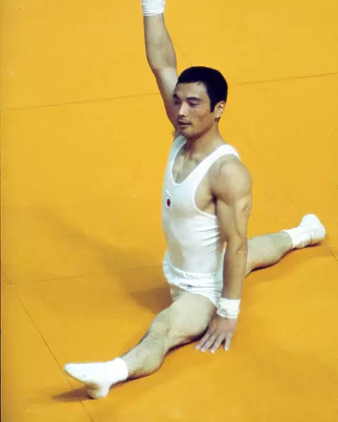 Japans Mitsuo Tsukahara at the 1976 Montreal Olympics
