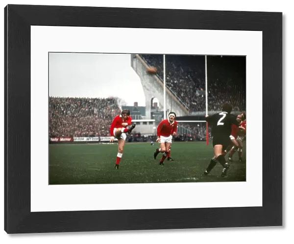 JPR Williams kicks to touch against New Zealand in 1972