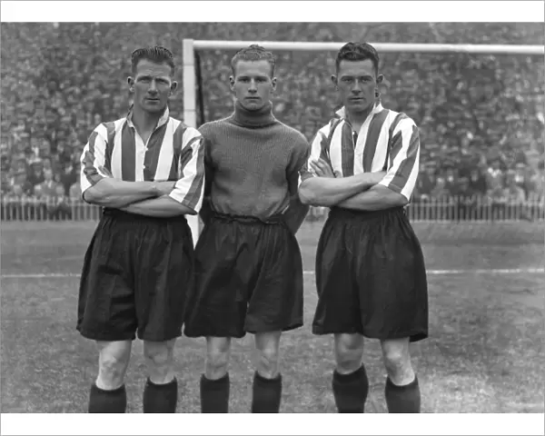 Bill Murray, Jimmy Thorpe and Harry Shaw - Sunderland 1933  /  34