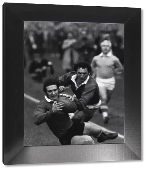 John Bevan scores against France for Wales - 1972 Five Nations