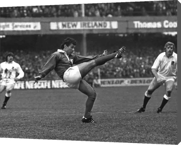 Irelands Tony Ward kicks clear against England - 1979 Five Nations