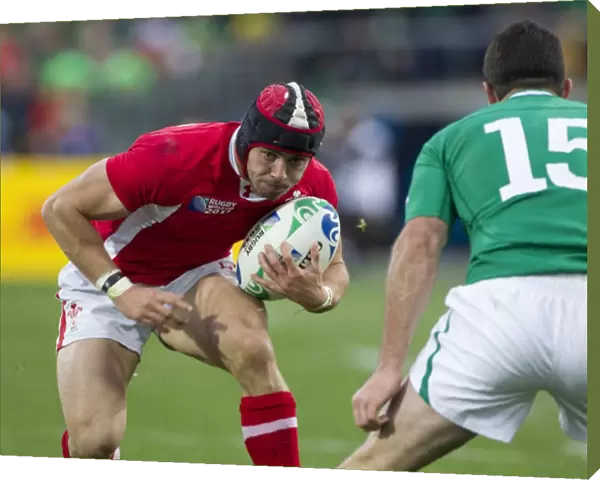 Leigh Halfpenny runs at Rob Kearney - 2011 Rugby World Cup