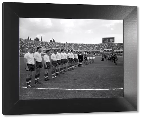 Italy and England line-up at the Stadio Olimpico in 1961 +