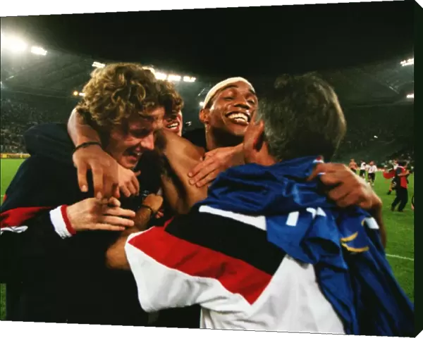 Englands Paul Ince and Steve McManaman celebrate qualification to the 1998 World Cup