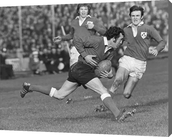 Wales Phil Bennett - 1973 Five Nations