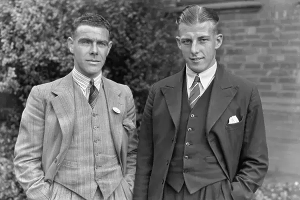 Bobby Whitelaw and Billy Moore - Southampton, 1936  /  7