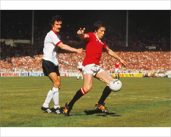 Stuart Pearson and Terry McDermott - 1977 FA Cup Final