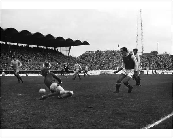 Arsenals George Graham scores against Coventry City