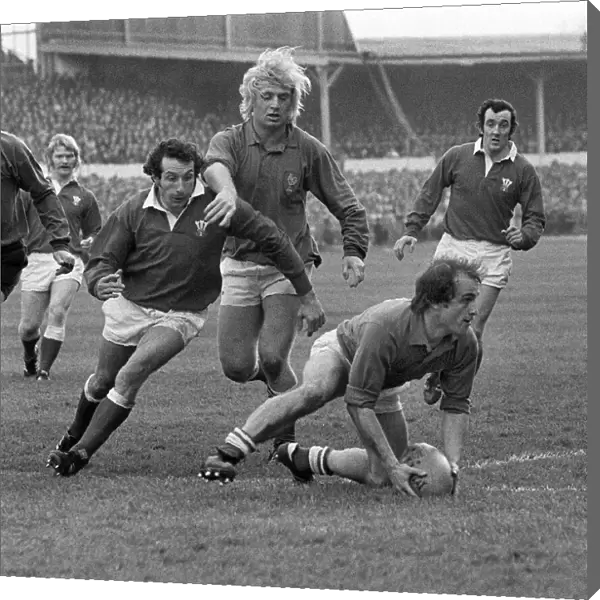 Jacques Fouroux, Jean-Pierre Rives, Gareth Edwards and Phil Bennett - 1976 Five Nations