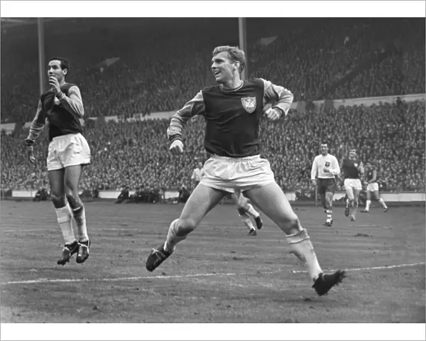 West Hams Bobby Moore - 1964 FA Cup Final