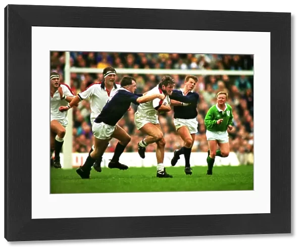 Englands Mike Teague on the charge against Scotland - 1993 Five Nations